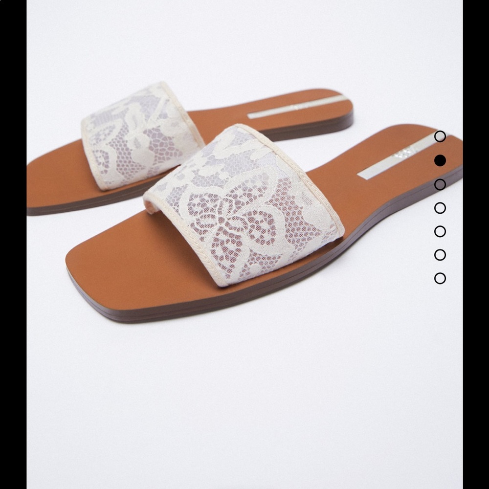 Zara LACE FLAT SANDALS
